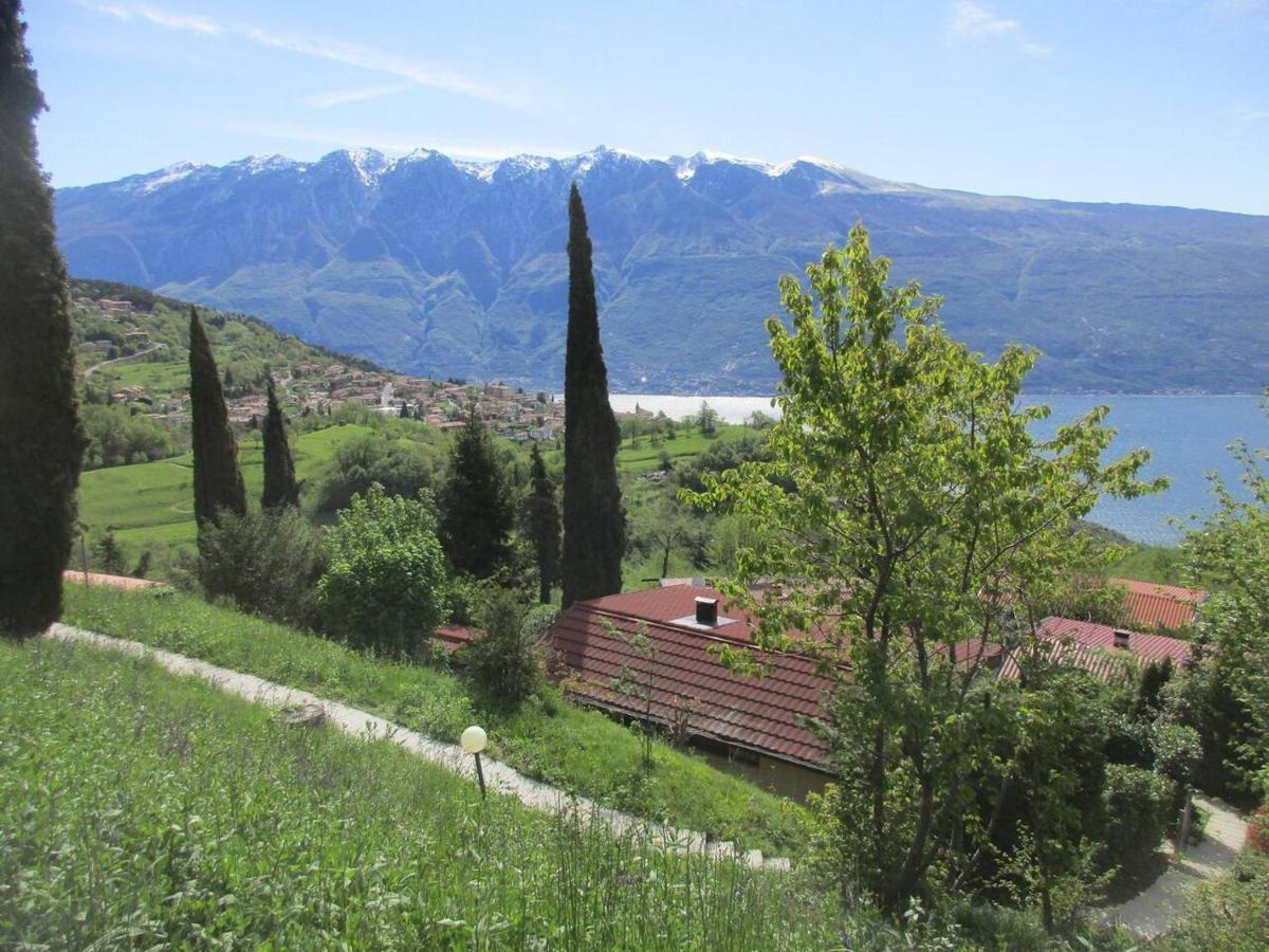 Villa Inviting 2-Bed House In Tignale à Olzano Extérieur photo